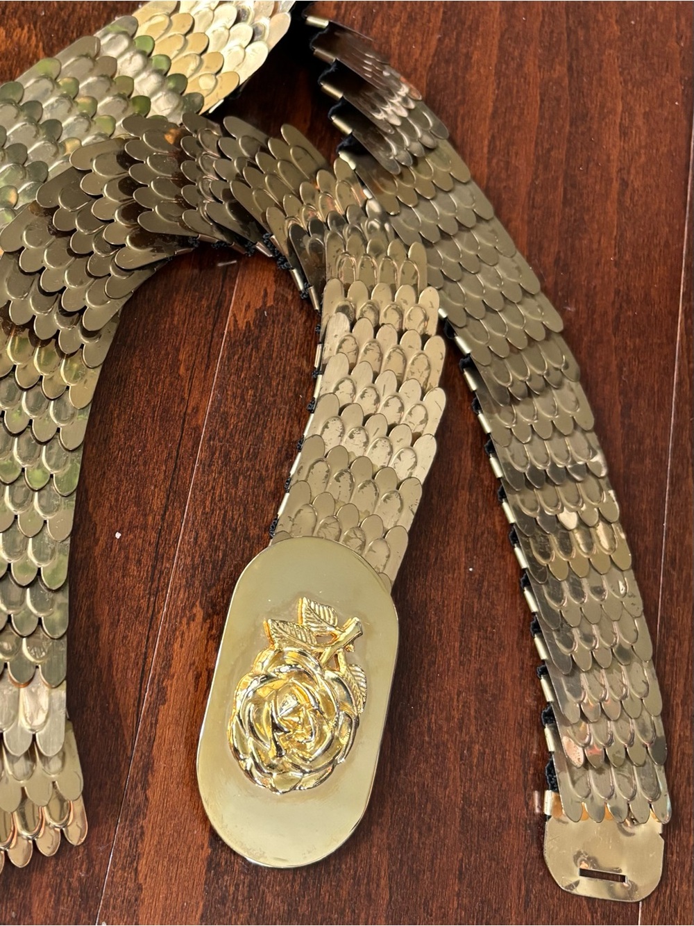 Vintage fish scale gold tone stretch metal belt, Marshal Metal Manufactory LTD